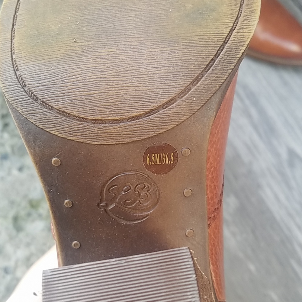 Lucky Brand Booties - Picture 2 of 6